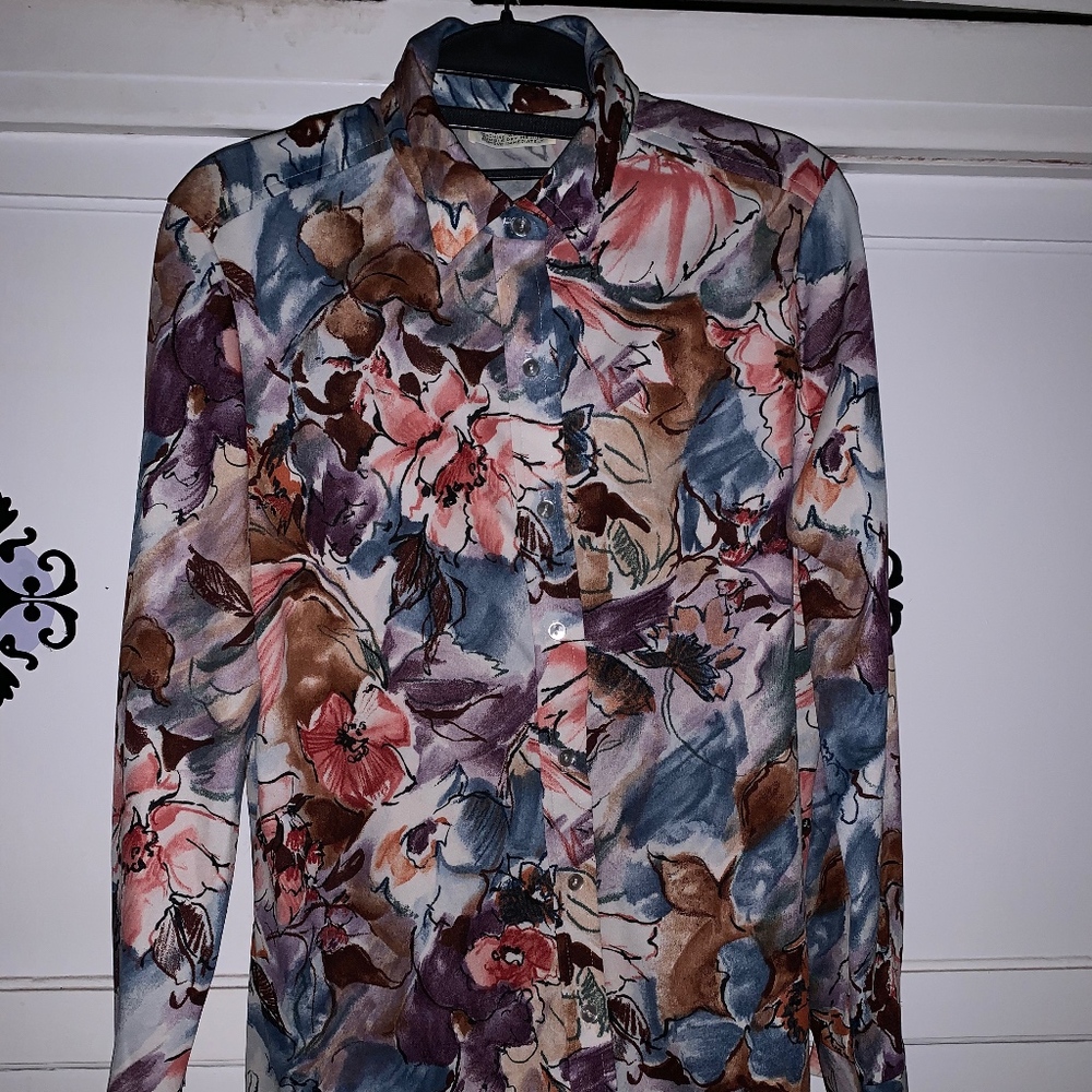 *VINTAGE* Floral Pattern Button Up
